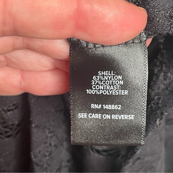 Torrid Harper Lace Pullover Long Sleeve Blouse Floral Sheer in Deep Black 4X/26 - Picture 12 of 16